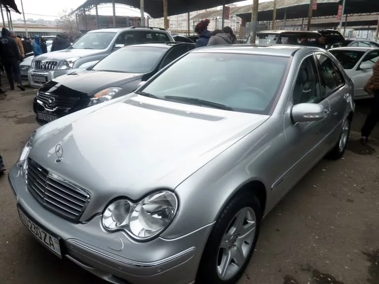Цены на иномарки на авторынке "Сергели" в январе 2018 - 1 Mercedes W203 Сергели Ташкент
