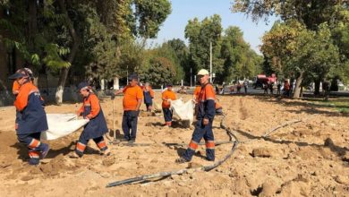 Строительство фонтанов в центре Ташкента - построили фонтаны вместо обещанной дороги