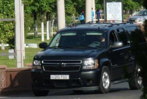 Chevrolet Tahoe c номером 01 090 PSS