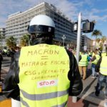 Во Франции бензин подорожает на 2,9%: сотни тысяч водителей вышли протестовать - 6 Во Франции бензин подорожает на 2,9%: сотни тысяч водителей вышли протестовать - 5