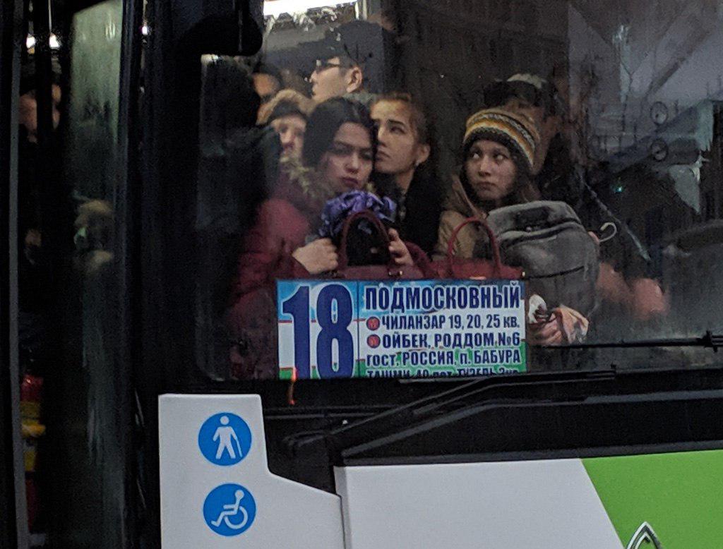 Автобус ISUZU SAZ LE 60 на маршруте №18 в Ташкенте