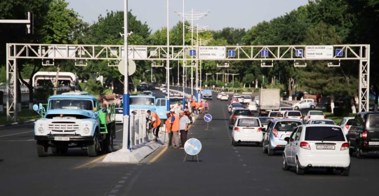 Разделительные заборы на дорогах Ташкента уберут Демонтаж разделительных заборов на проспекте Мустакиллик в Ташкенте