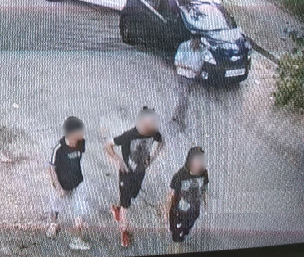 В Ташкенте трое подростков угнали машину и попали в ДТП