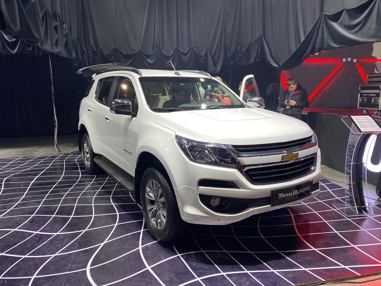 Chevrolet Trailblazer: цена, характеристики и фото в Узбекистане