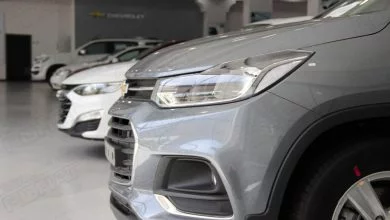 Chevrolet Tracker в цвете Satin Gray / фото: Автосалон Рохат