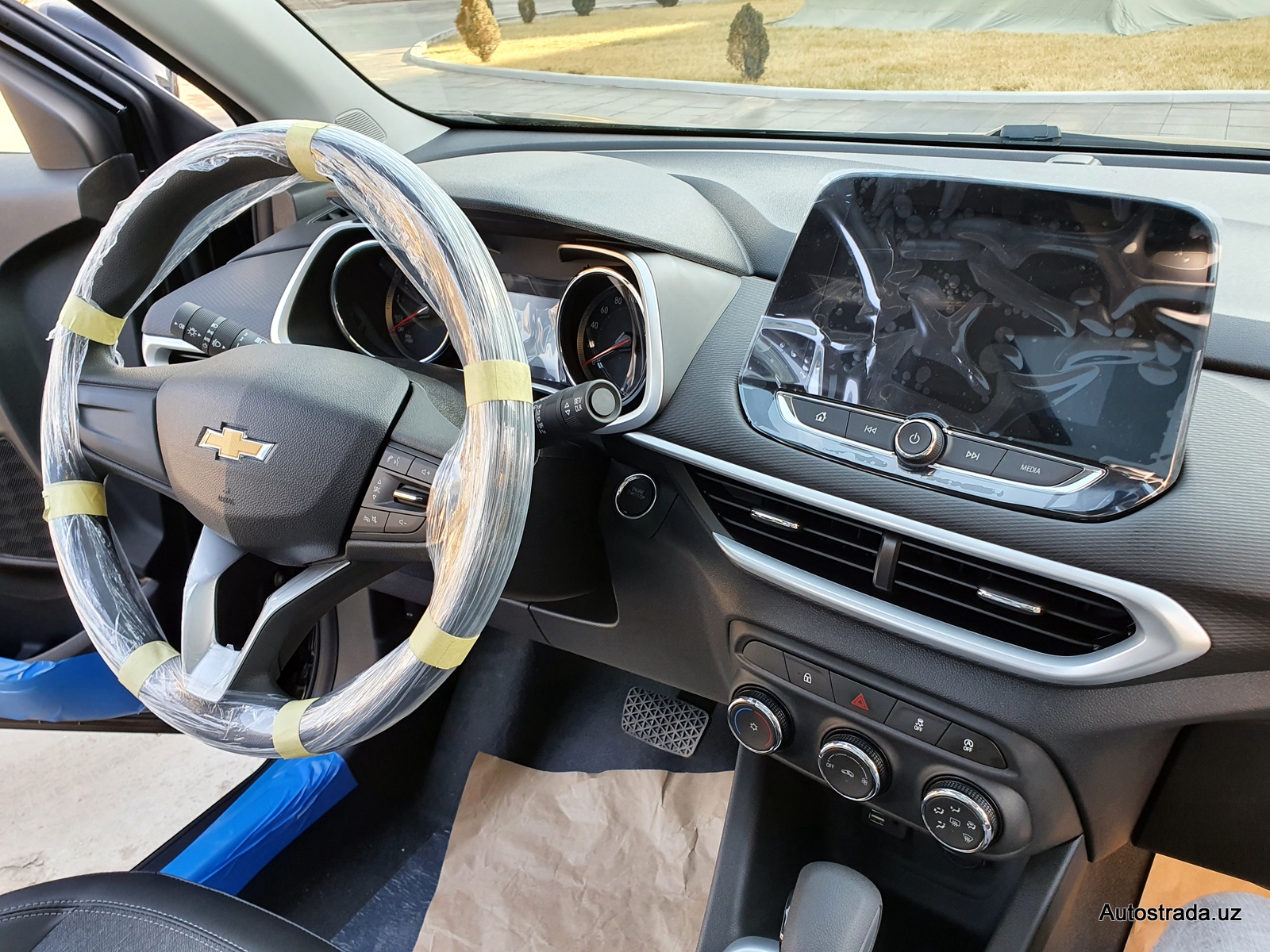 Chevrolet Tracker 2020 модельного года может заменить текущее поколение паркетника в Узбекистане. UzAuto Motors готовит новую модель к производству, сообщают источники.