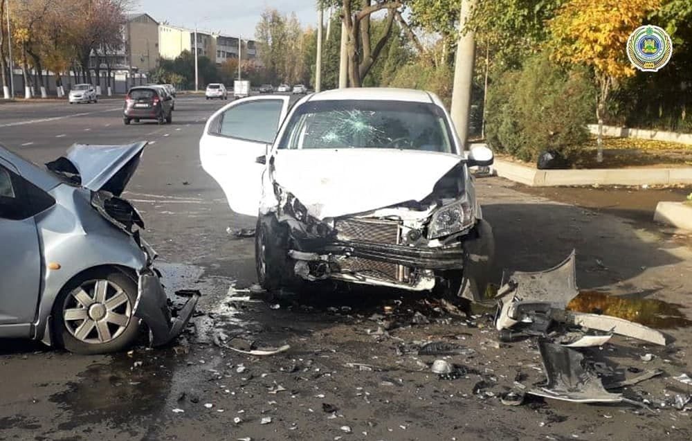 Смертельное ДТП в Ташкенте - Nexia вылетела на встречку и столкнулась со Спарком, пассажирка которого погибла