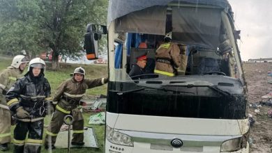 Автобус Нукус-Алма-Ата вылетел с трассы и перевернулся Автобус с гражданами Узбекистана перевернулся в Казахстане