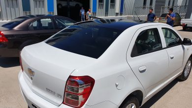 Lacetti, Cobalt и Nexia можно заказать с черной крышей Белый Cobalt с тонированным задним стеклом и черной крышей приобретает совсем другой вид - автомобиль смотрится дороже, чем есть на самом деле.