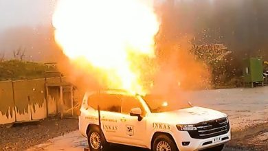 Взрывают минами и гранатами Toyota Land Cruiser 300 Взрывают минами и гранатами Toyota Land Cruiser 300