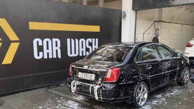 Добавьте Ака, - почему мойщики выпрашивают чаевые Черная Gentra на автомойке в Ташкенте