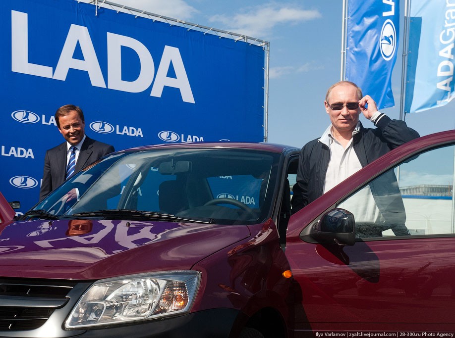 Путин и Lada Granta