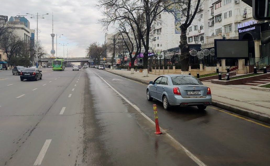 Камеры пока не штрафуют за выезд на выделенную полосу для автобусов Камеры пока не штрафуют за выезд на выделенную полосу для автобусов