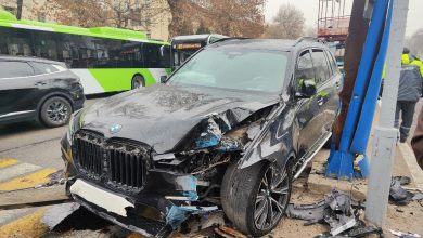 BMW X7 разбили в Ташкенте