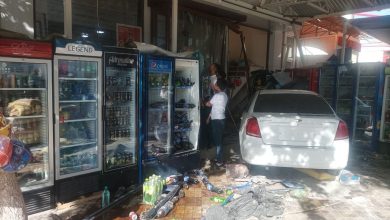 Lacetti влетела в магазин в Самарканде На фото с места ДТП видно, что Lacetti стыдливо сняты номера.