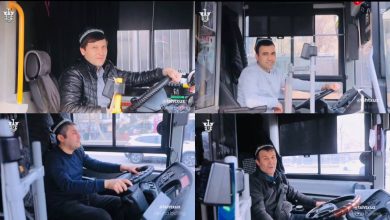 Водители автобусов вышли в рейс в тюбетейках Водители автобусов вышли в рейс в тюбетейках