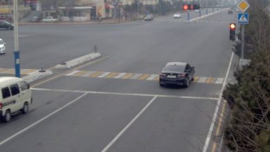 за рулем Malibu 40 081 SBA могла находиться жена начальника ГАИ Ферганской области. Его подчиненный аннулировали более 100 штрафов с этого авто