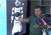 В ГАИ показали робота-гаишника