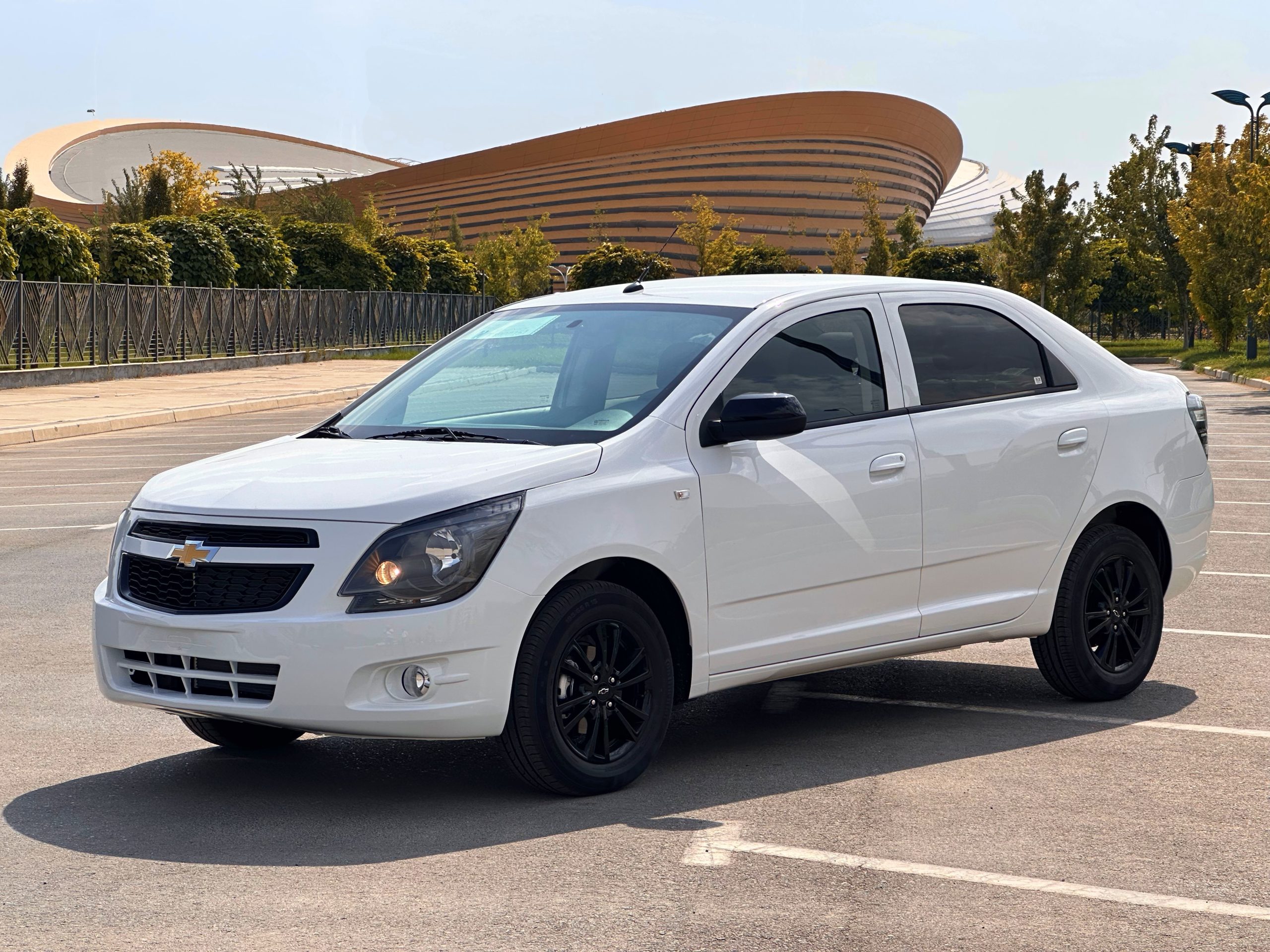UzAuto Motors продал вдвое меньше Cobalt, чем произвел - 1 Chevrolet Cobalt Midnight теперь с кожаным салоном