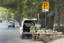 Расул Кушербаев выступил за отмену платных парковок в Ташкенте Расул Кушербаев выступил за отмену платных парковок в Ташкенте