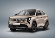 Бронзовый Changan CS55 Plus FL спереди сбоку