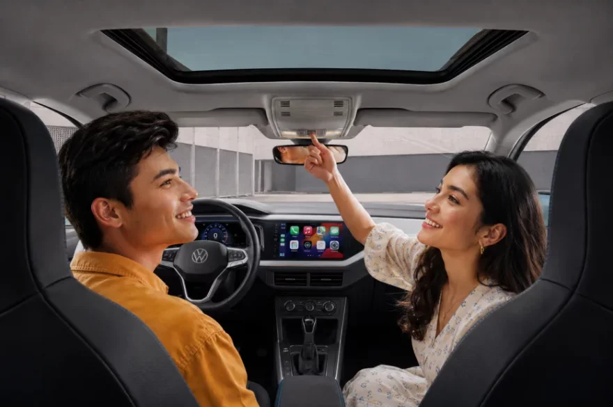 Volkswagen Lavida XR в Узбекистане: цена, сравнение комплектаций и технические характеристики - 3 Салон Volkswagen Lavida XR с люком и 8-дюймовым экраном мультимедиа