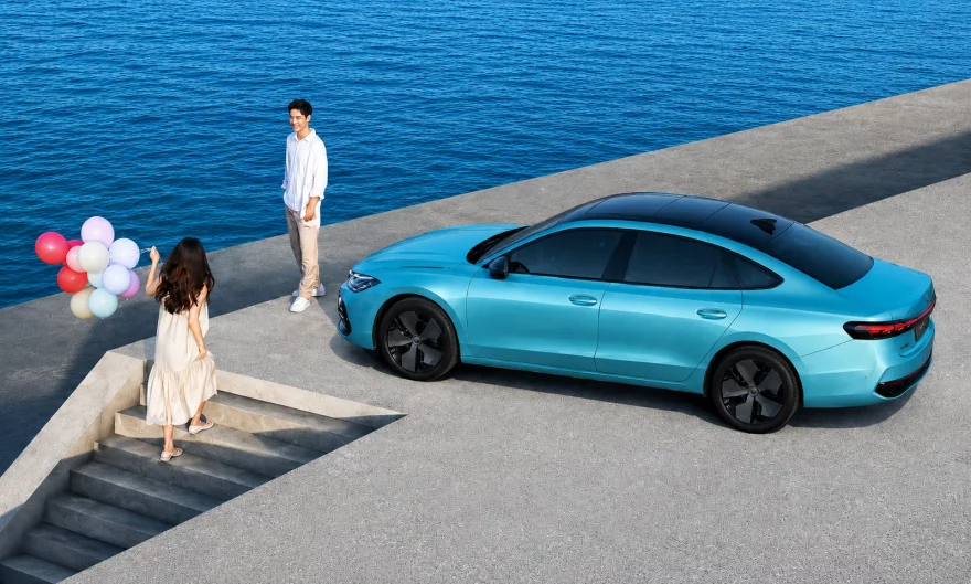 Volkswagen Passat Pro в Узбекистане: цена, сравнение комплектаций и технические характеристики - 3 Volkswagen Passat Pro, вид сбоку